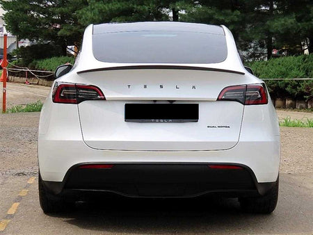 Tesla Model Y — photo 04