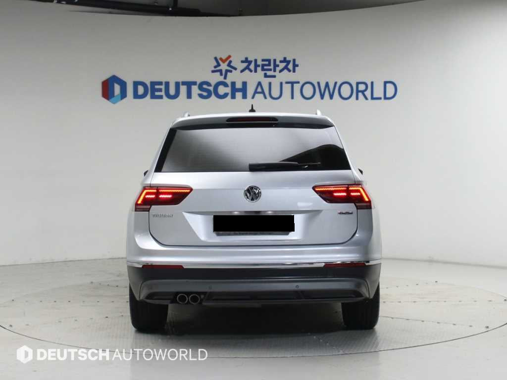 Volkswagen Tiguan — photo 04
