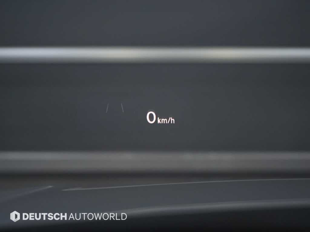 Volkswagen Tiguan — photo 17