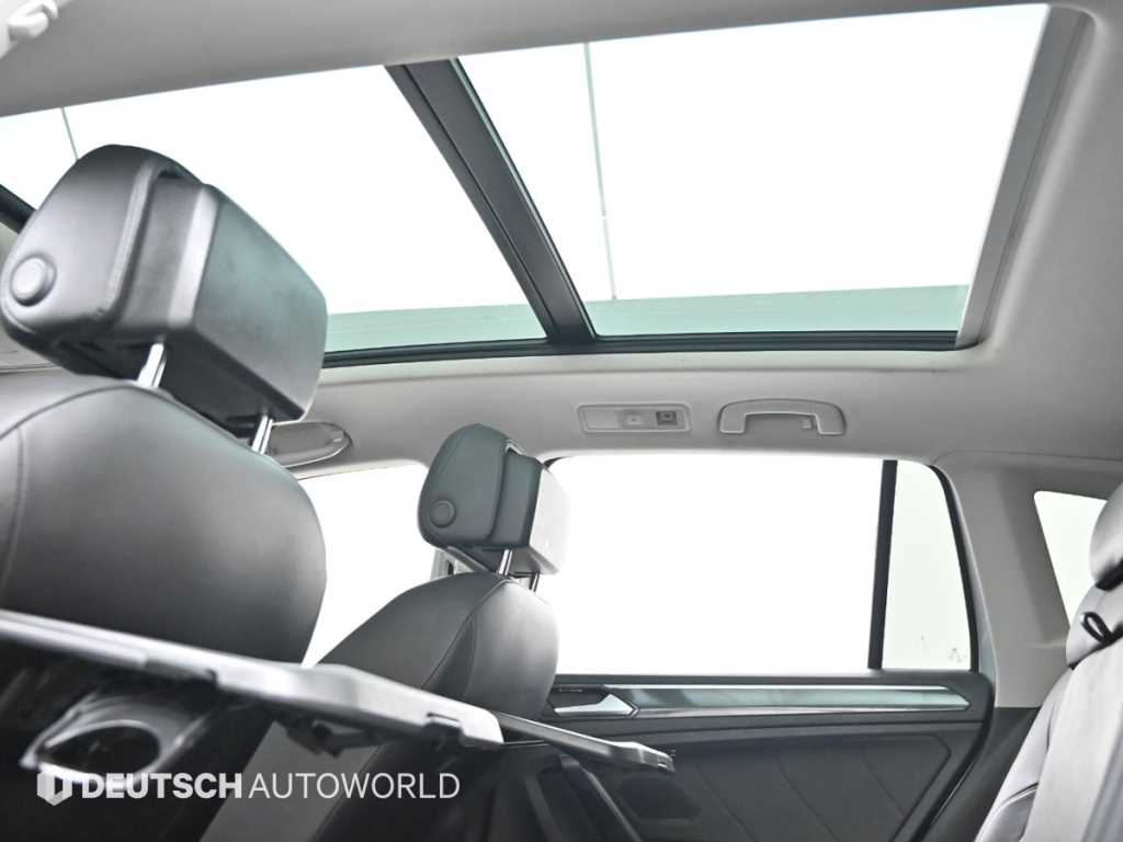 Volkswagen Tiguan — photo 18