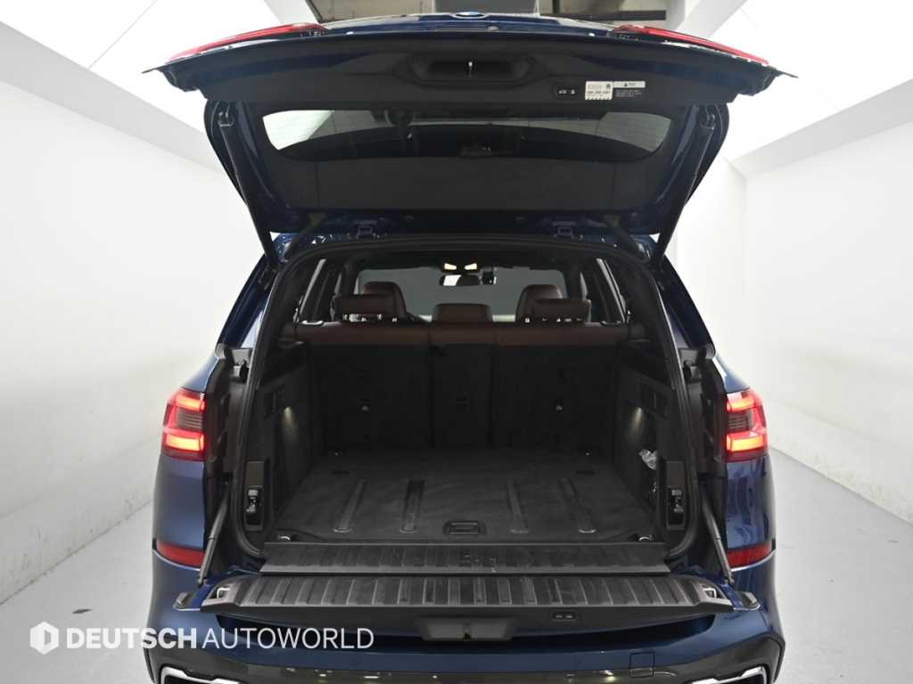 BMW X5 — photo 19