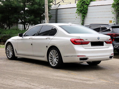 BMW 7-Series — photo 03