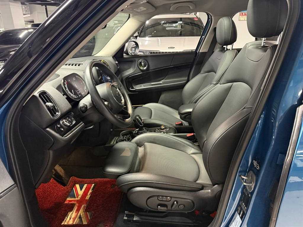 Mini Countryman — photo 10
