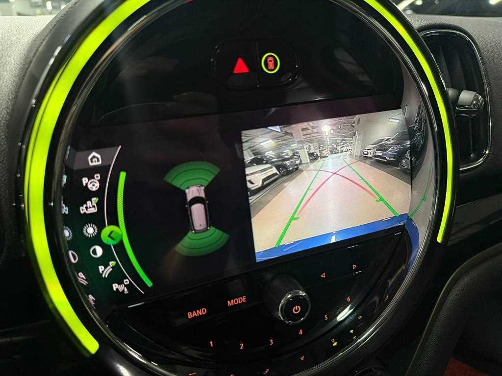 Mini Countryman — photo 14