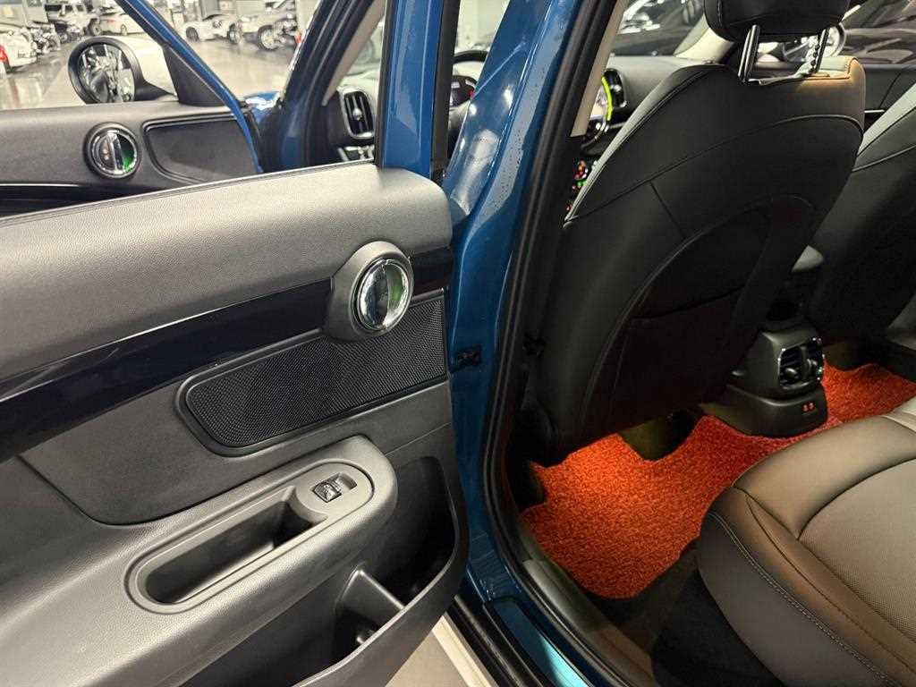 Mini Countryman — photo 18
