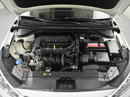 Hyundai Avante — photo 06