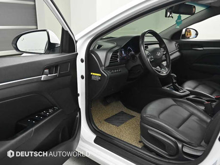 Hyundai Avante — photo 11