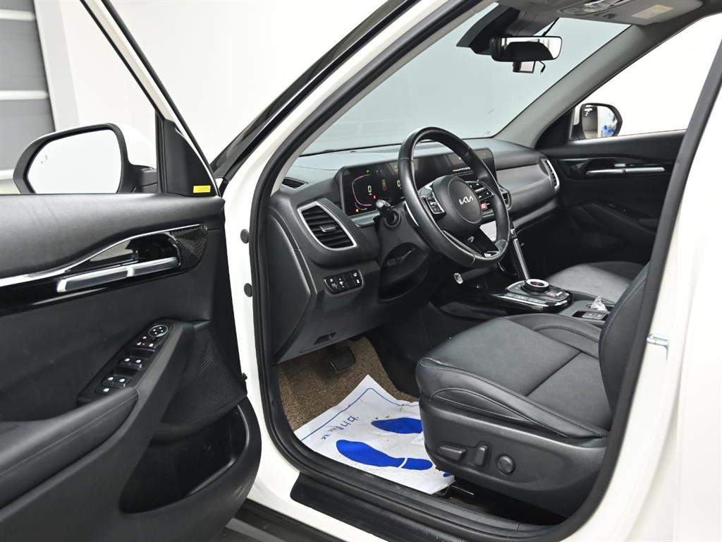 Kia Seltos — photo 11