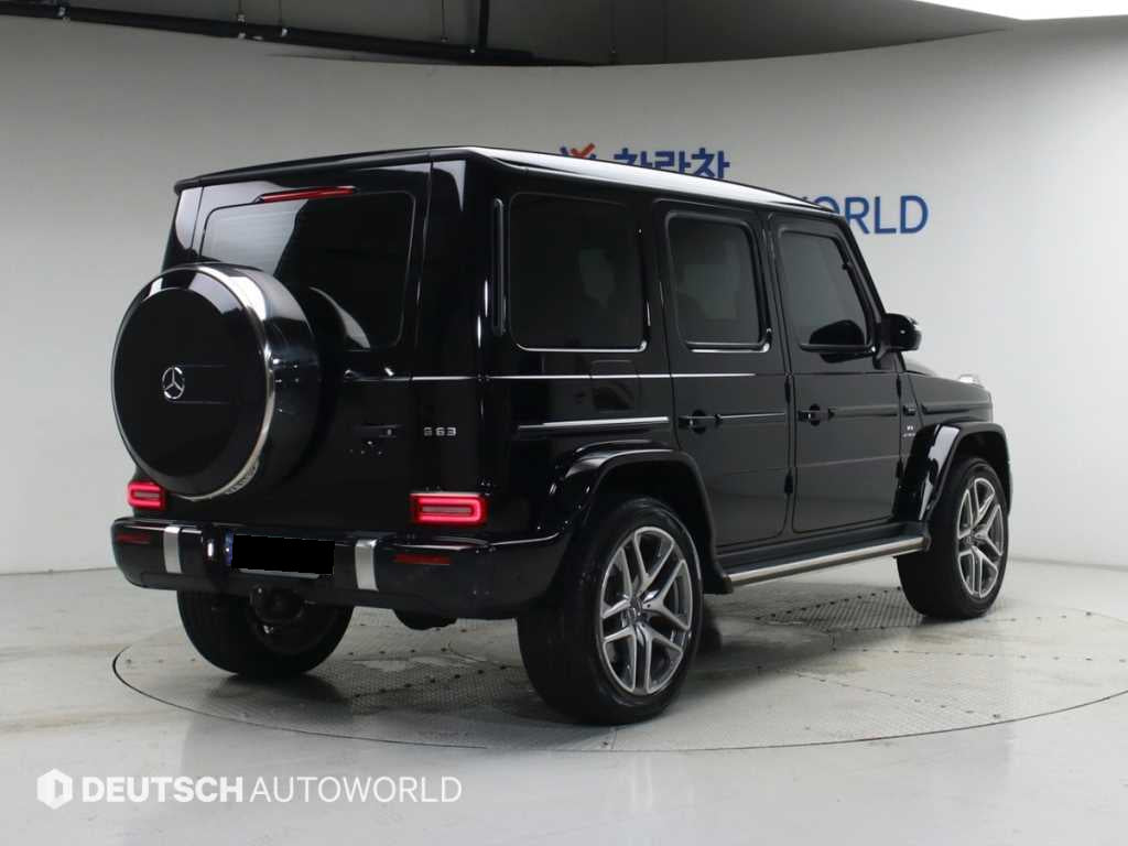 Mercedes-Benz G-Class — photo 02