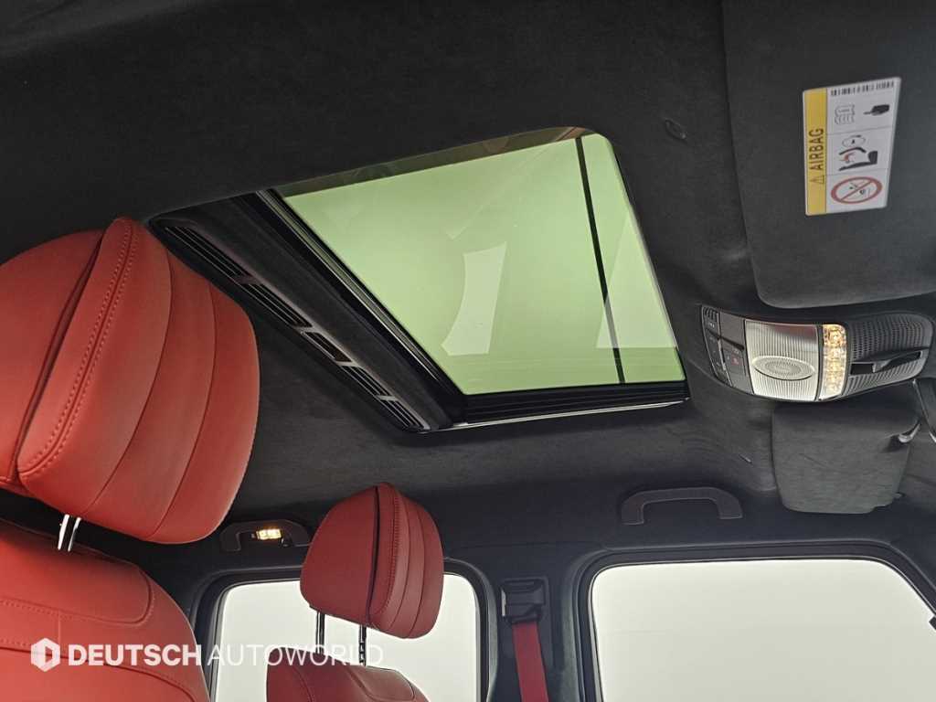 Mercedes-Benz G-Class — photo 18