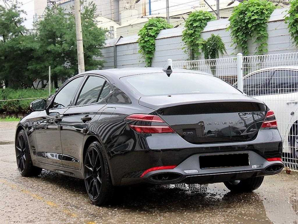 Genesis G70 — photo 03