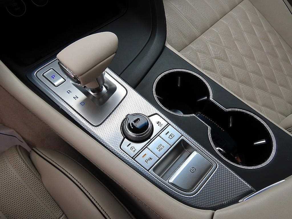 Genesis G70 — photo 11