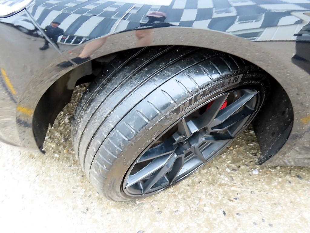 Genesis G70 — photo 20