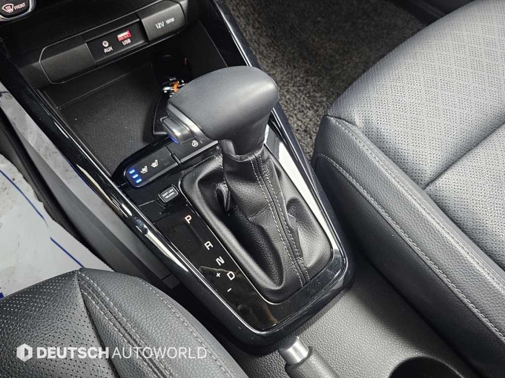 Kia Stonic — photo 09