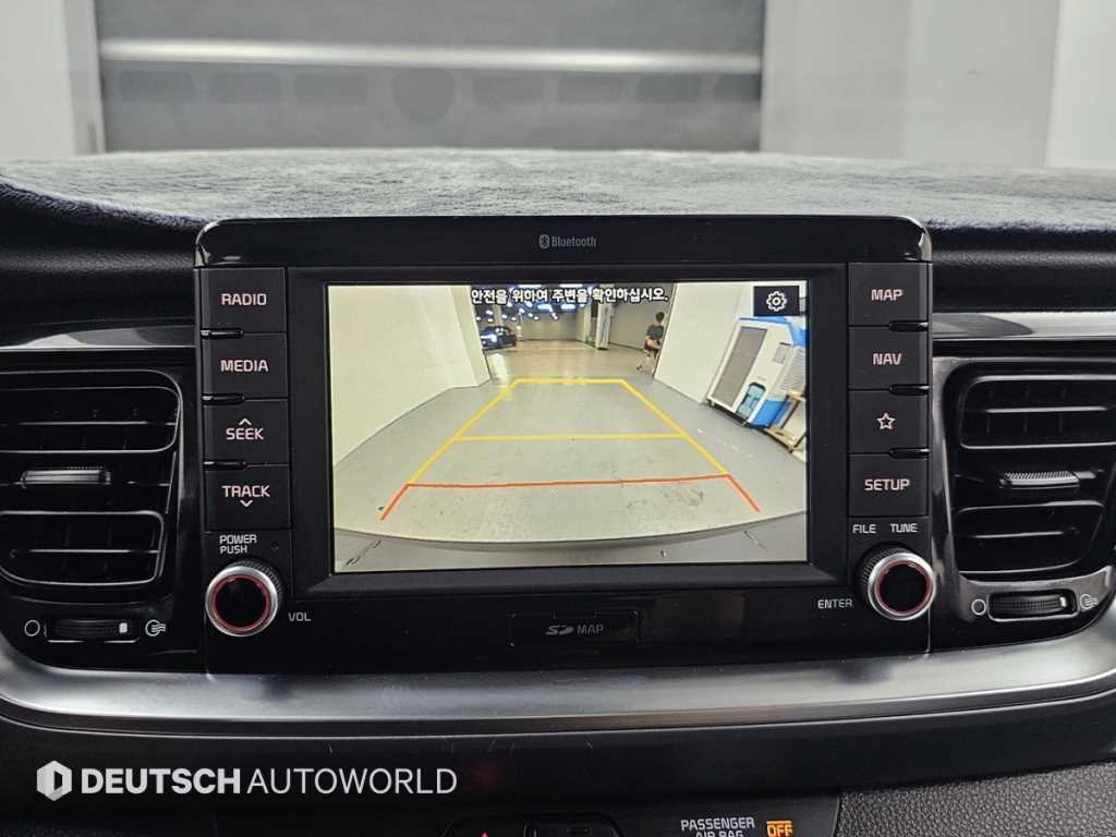 Kia Stonic — photo 15