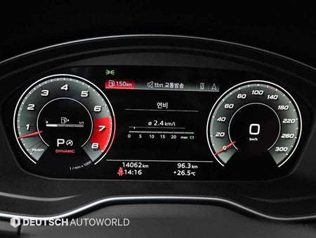 Audi SQ5 — photo 09
