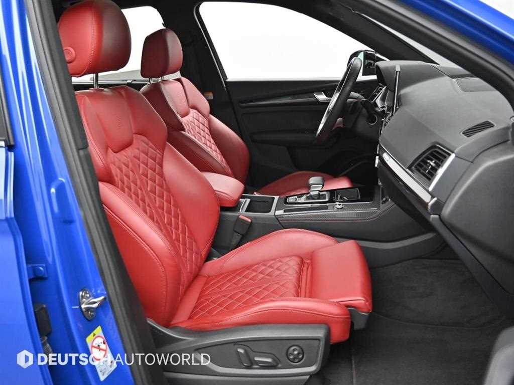 Audi SQ5 — photo 11