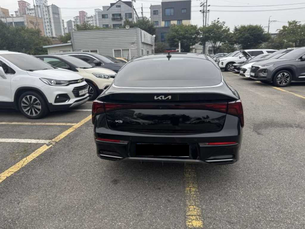 Kia K5 — photo 03