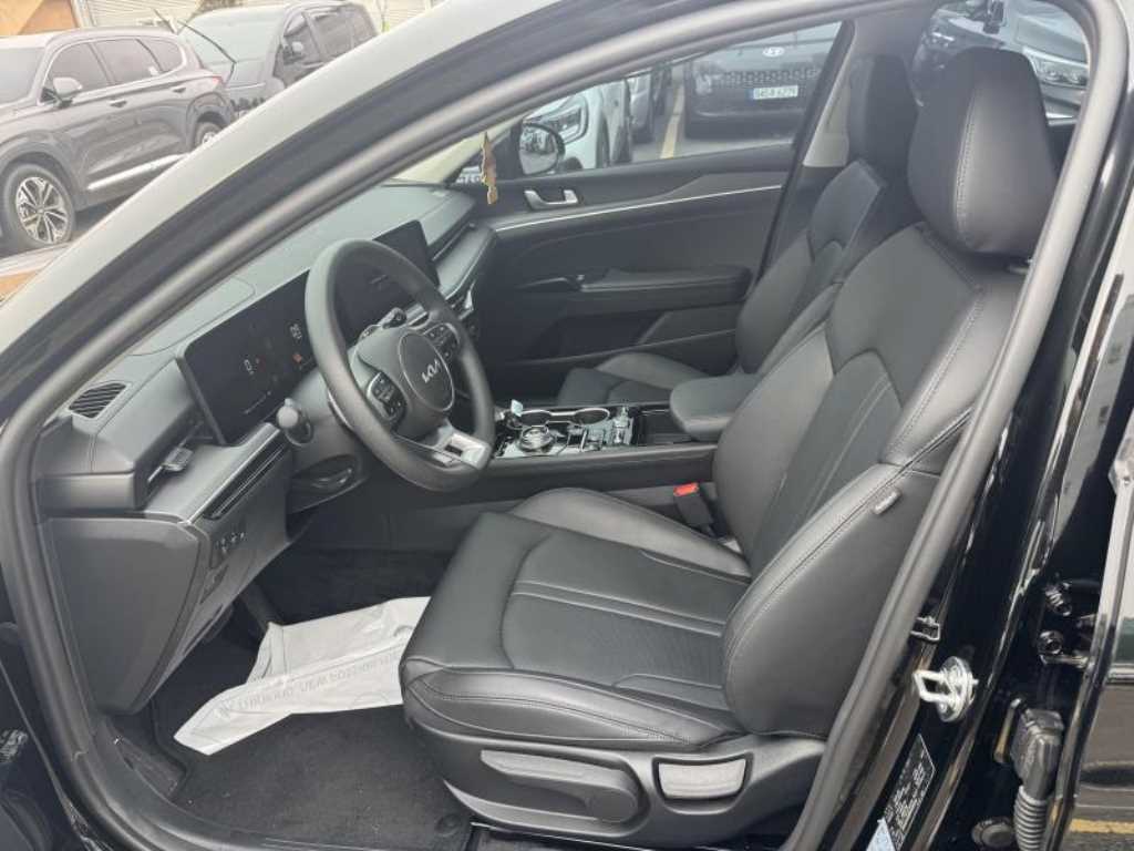 Kia K5 — photo 06