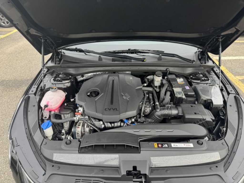 Kia K5 — photo 11