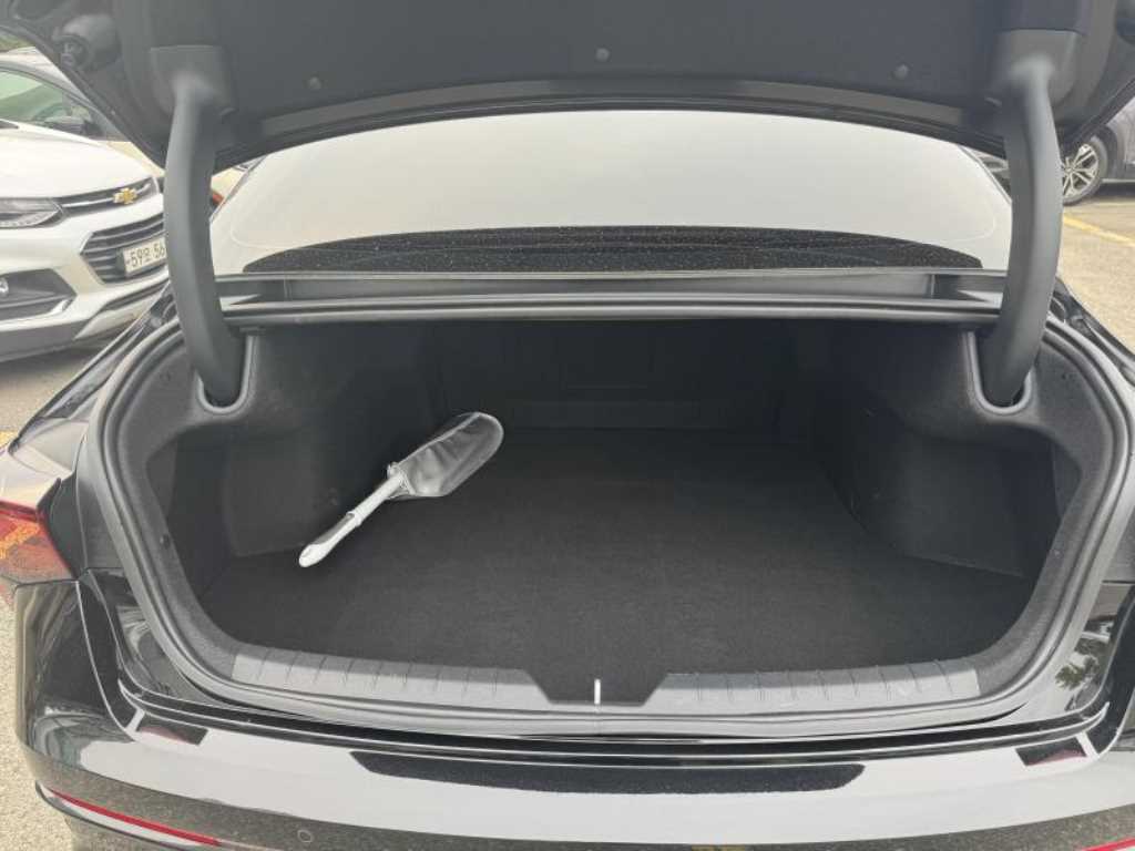Kia K5 — photo 14