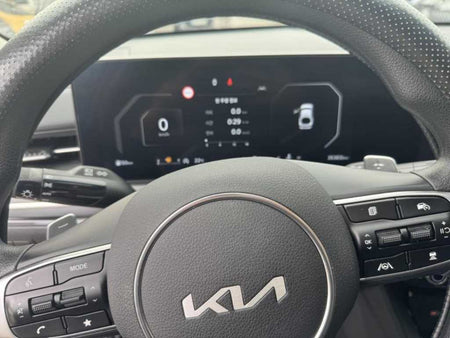 Kia K5 — photo 08