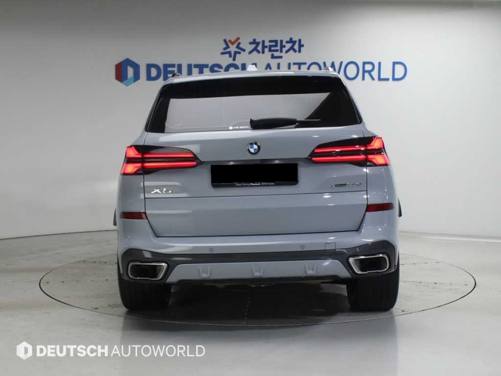 BMW X5 — photo 04