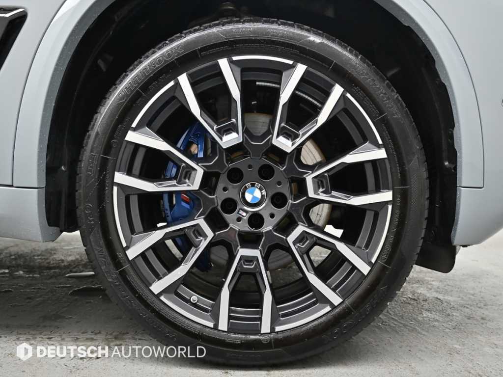 BMW X5 — photo 05
