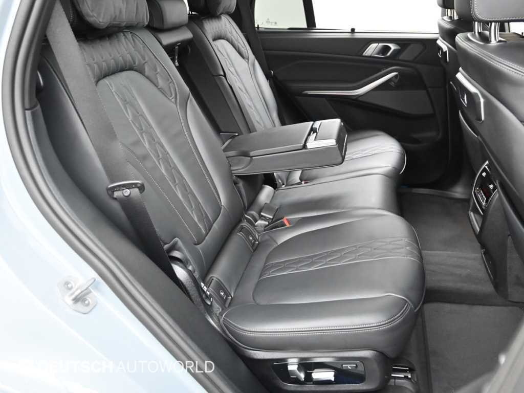 BMW X5 — photo 12