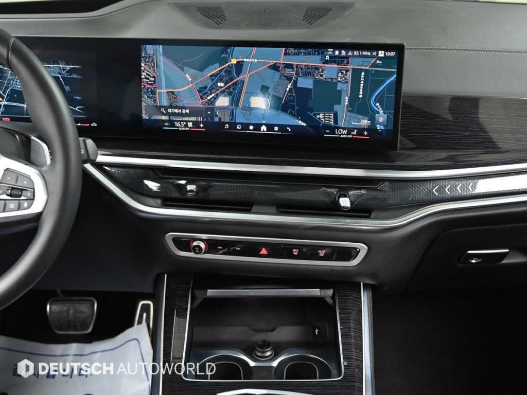 BMW X5 — photo 14