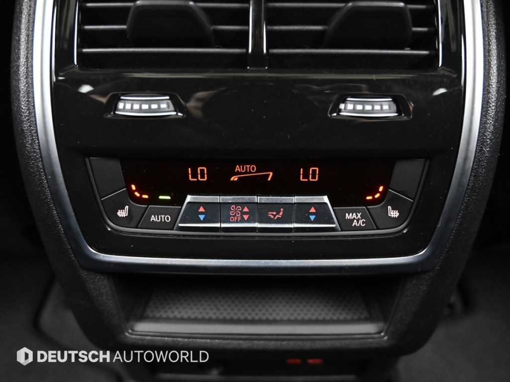 BMW X5 — photo 16