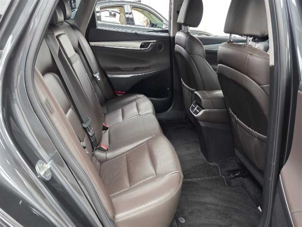 Hyundai Grandeur — photo 11