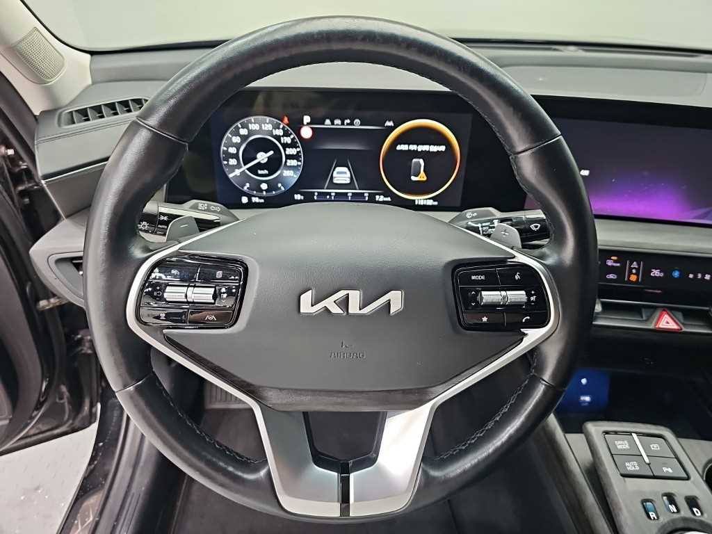 Kia K8 — photo 09