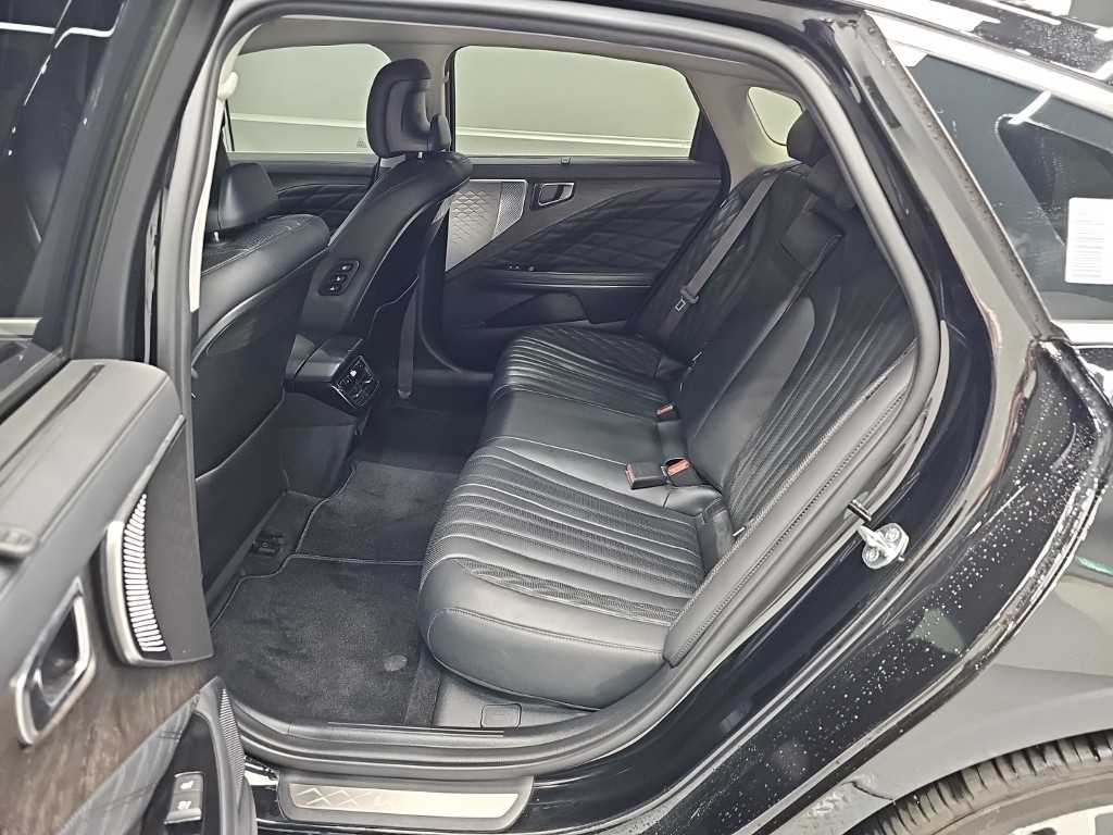 Kia K8 — photo 12