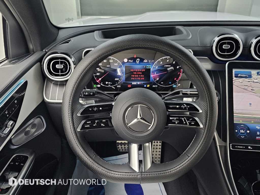 Mercedes-Benz GLC-Class — photo 13