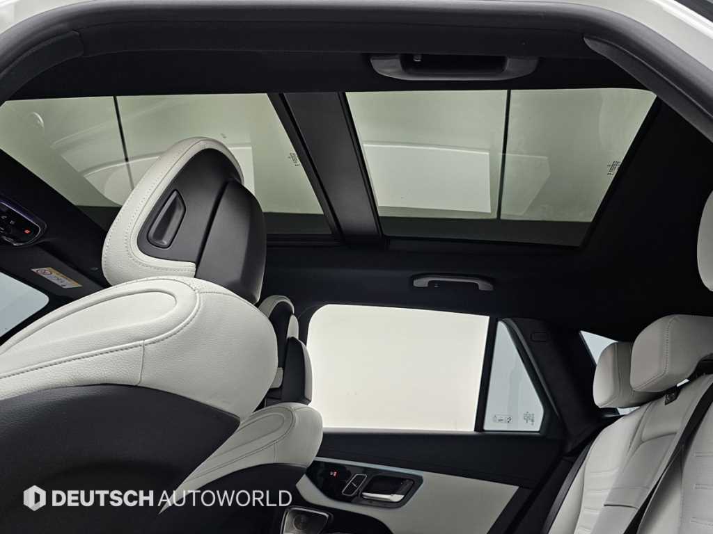 Mercedes-Benz GLC-Class — photo 18