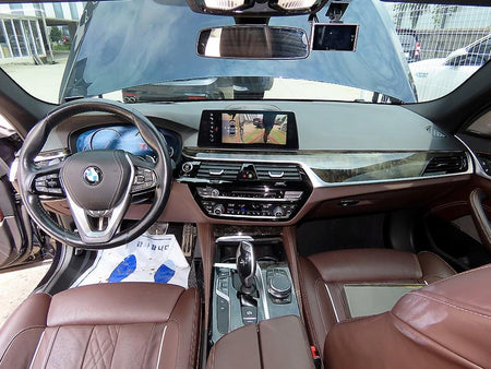 BMW 5-Series — photo 07