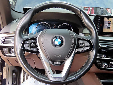 BMW 5-Series — photo 08