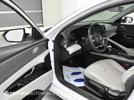 Hyundai Avante — photo 19