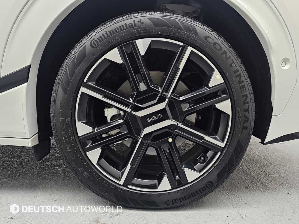 Kia EV6 — photo 05