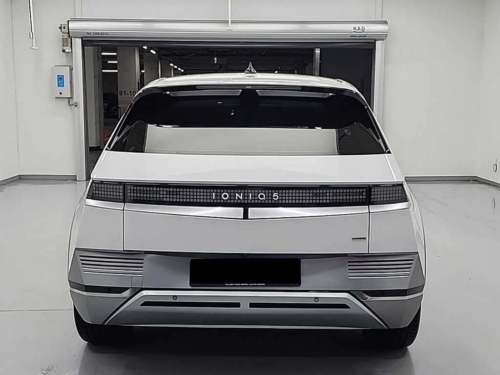 Hyundai Ioniq5 — photo 03