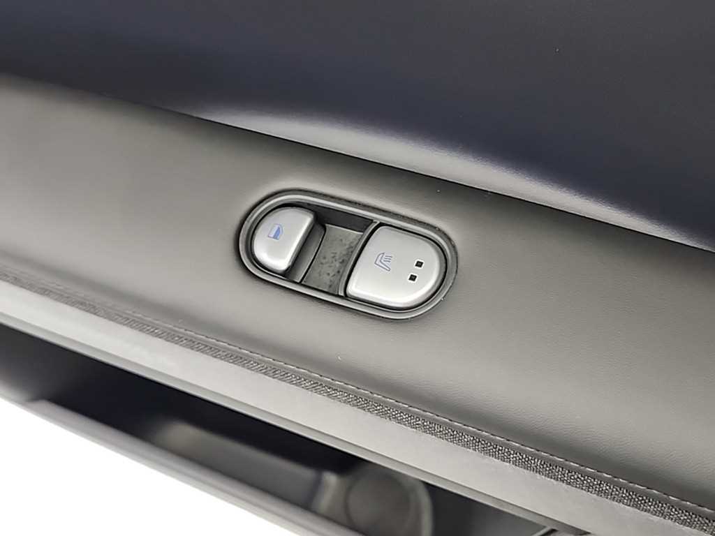 Hyundai Ioniq5 — photo 14
