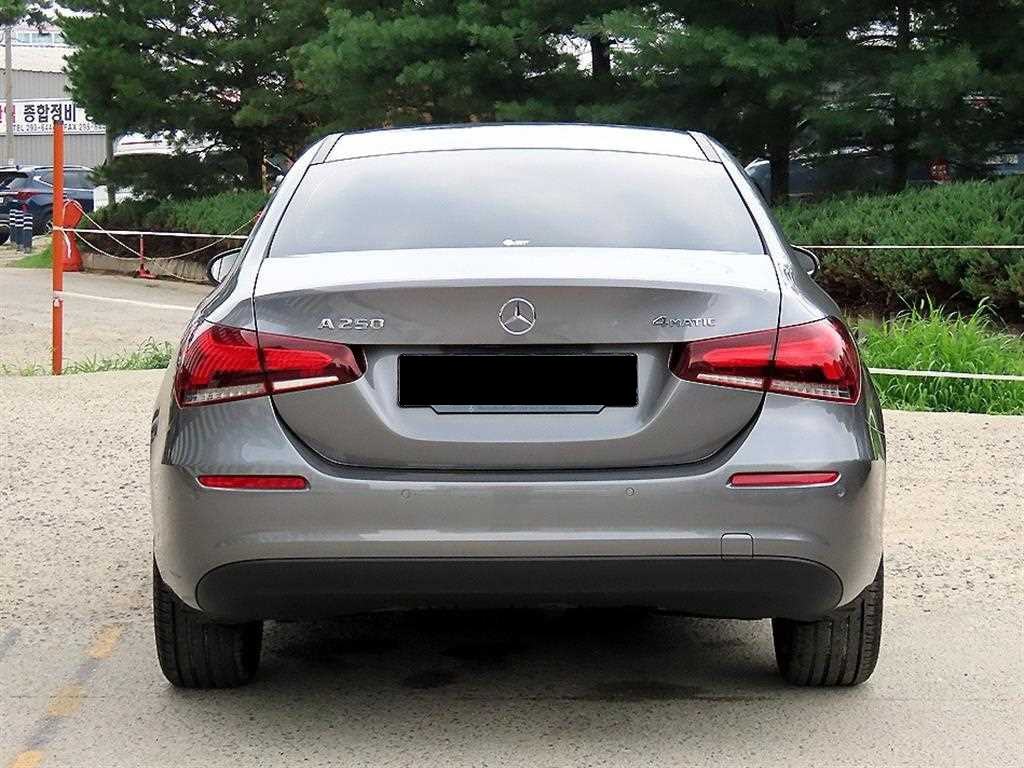 Mercedes-Benz A-Class — photo 04