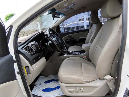 Kia Carnival — photo 05