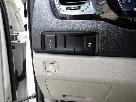 Kia Carnival — photo 12