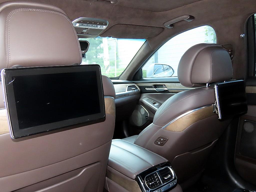 Genesis G90 — photo 14