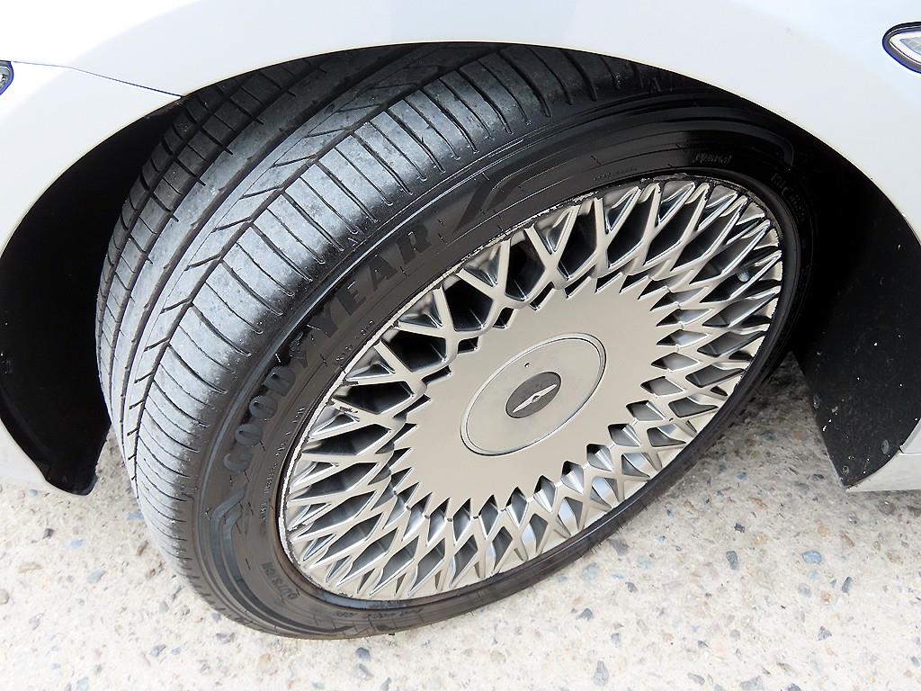 Genesis G90 — photo 20