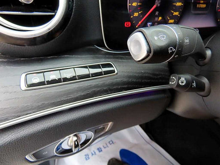 Mercedes-Benz E-Class — photo 12