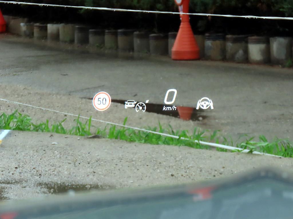 Mercedes-Benz CLE-Class — photo 10