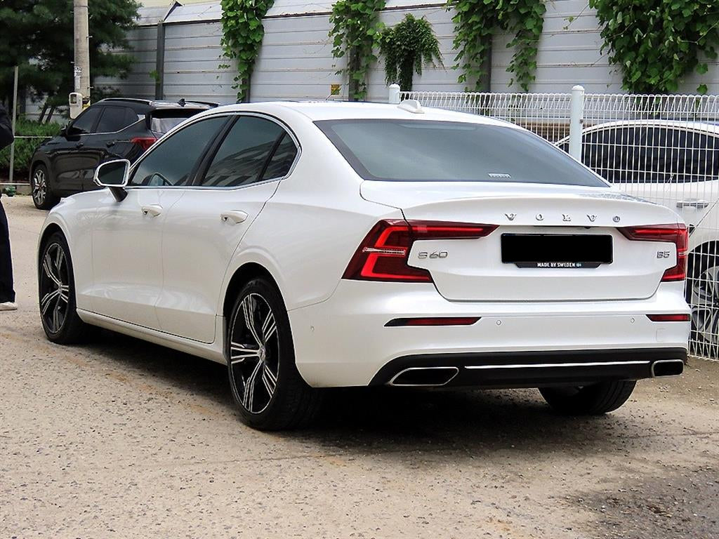 Volvo S60 — photo 03